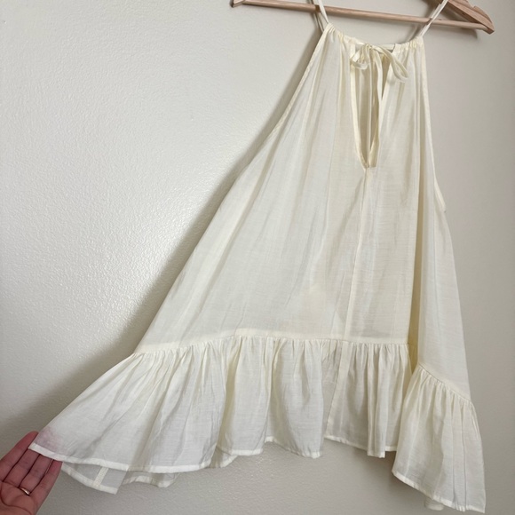 Cream Ruffle-Hem Halter Neck top - Picture 3 of 5